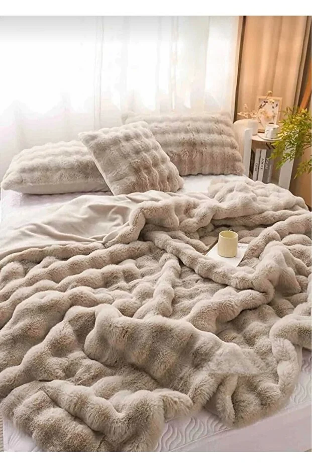 Kürk peluş yorgan bubble çift kişilik dolgulu peluş çift taraflı 3 parça bej renk